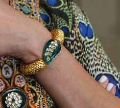 Posh Pari Gold/ Emerald/ Kundan Motif bracelet